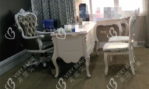 南充华美医疗美容诊室图