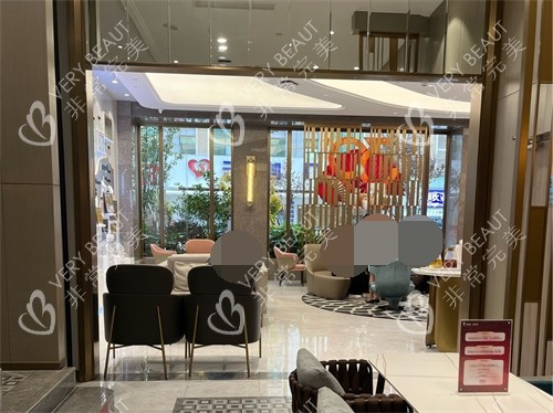 昆明吳氏嘉美醫(yī)療美容醫(yī)院大廳
