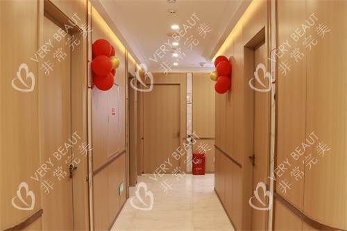 長(zhǎng)沙晶膚醫(yī)療美容走廊環(huán)境