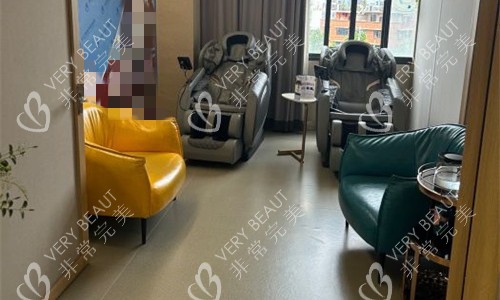 恩施天后整形休息區(qū)