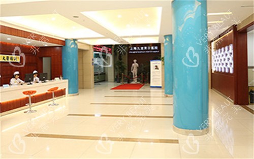 上海九龍醫(yī)院大廳