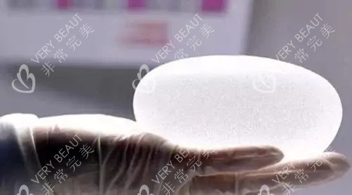 隆胸假體圓形
