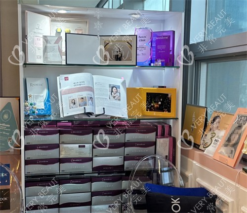 韩国healiv皮肤科新沙店乔雅登展示