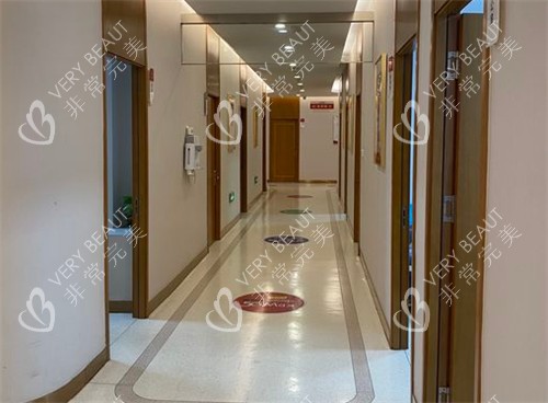 淄博壹美整形走廊环境图