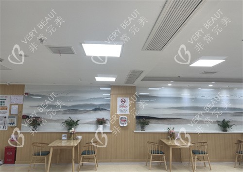 南京妇儿堂医院等候区