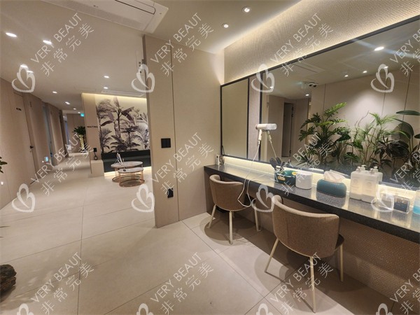 韩国genius整形皮肤科釜山西面店环境图