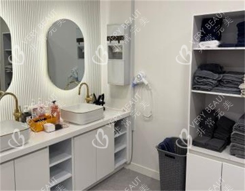 韩国JD新负二楼洗漱区 韩国JD新负二楼洗漱区