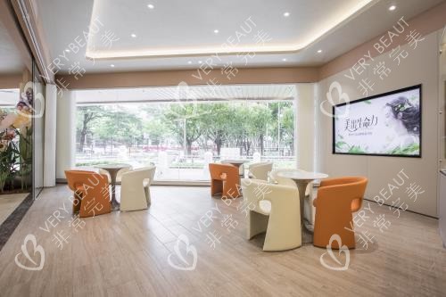 深圳鹏程医院候诊区 深圳鹏程医院候诊区