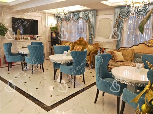 长沙梵童医疗美容休息候诊区