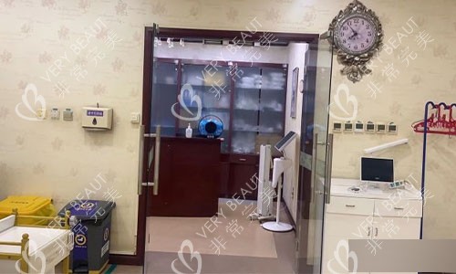 北京京城皮肤医院诊疗室外观 北京京城皮肤医院诊疗室外观