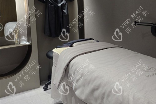 韩国清潭minit皮肤科操作间