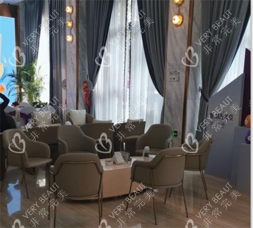 深圳美莱整形沙发区 深圳美莱整形沙发区