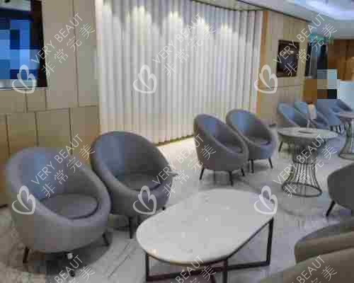 重庆华美整形医院休息区一览