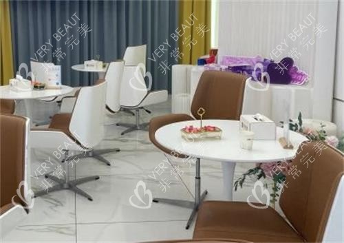 深圳健丽整形沙发休息区 深圳健丽整形沙发休息区