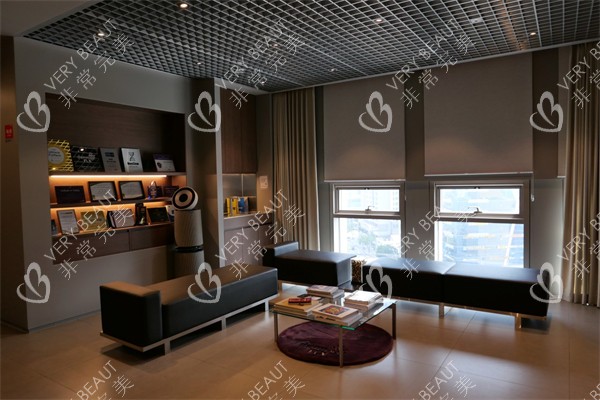 韩国釜山格莱斯皮肤科等待区 韩国釜山格莱斯皮肤科等待区