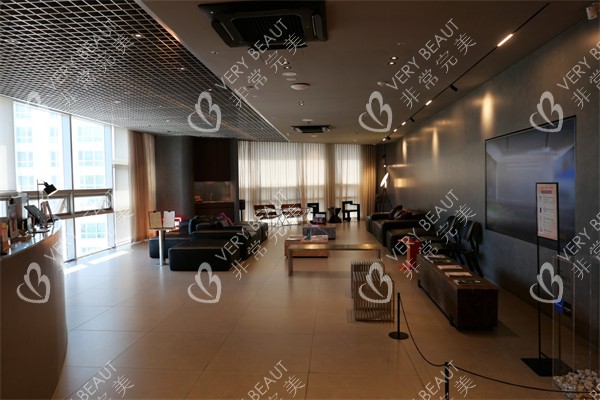 韩国釜山格莱斯皮肤科等候区环境 韩国釜山格莱斯皮肤科等候区环境