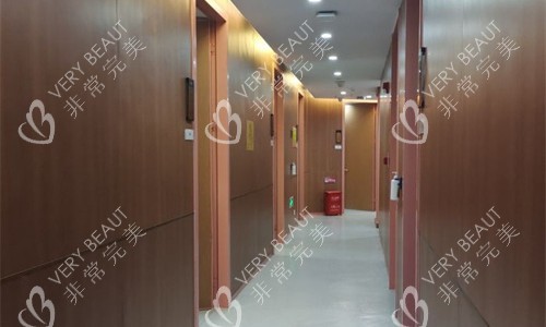 深圳艺星医疗美容走廊图