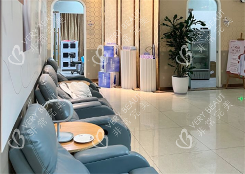厦门海峡医疗美容医院等待区 厦门海峡医疗美容医院等待区