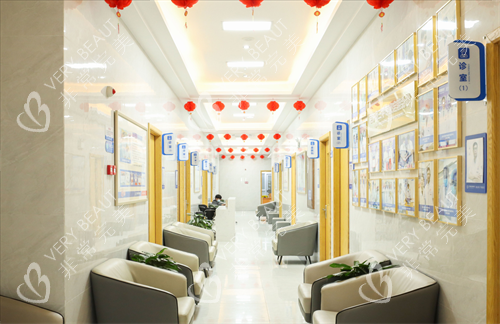 广州建国医院等候区 广州建国医院等候区