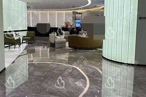 云南昆明韩辰医疗美容医院大厅