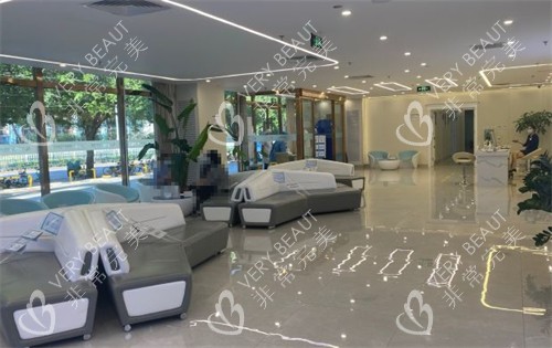 北京圣嘉新医疗美容大厅环境图