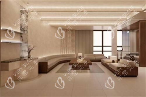 韩国Liftique皮肤科等待区